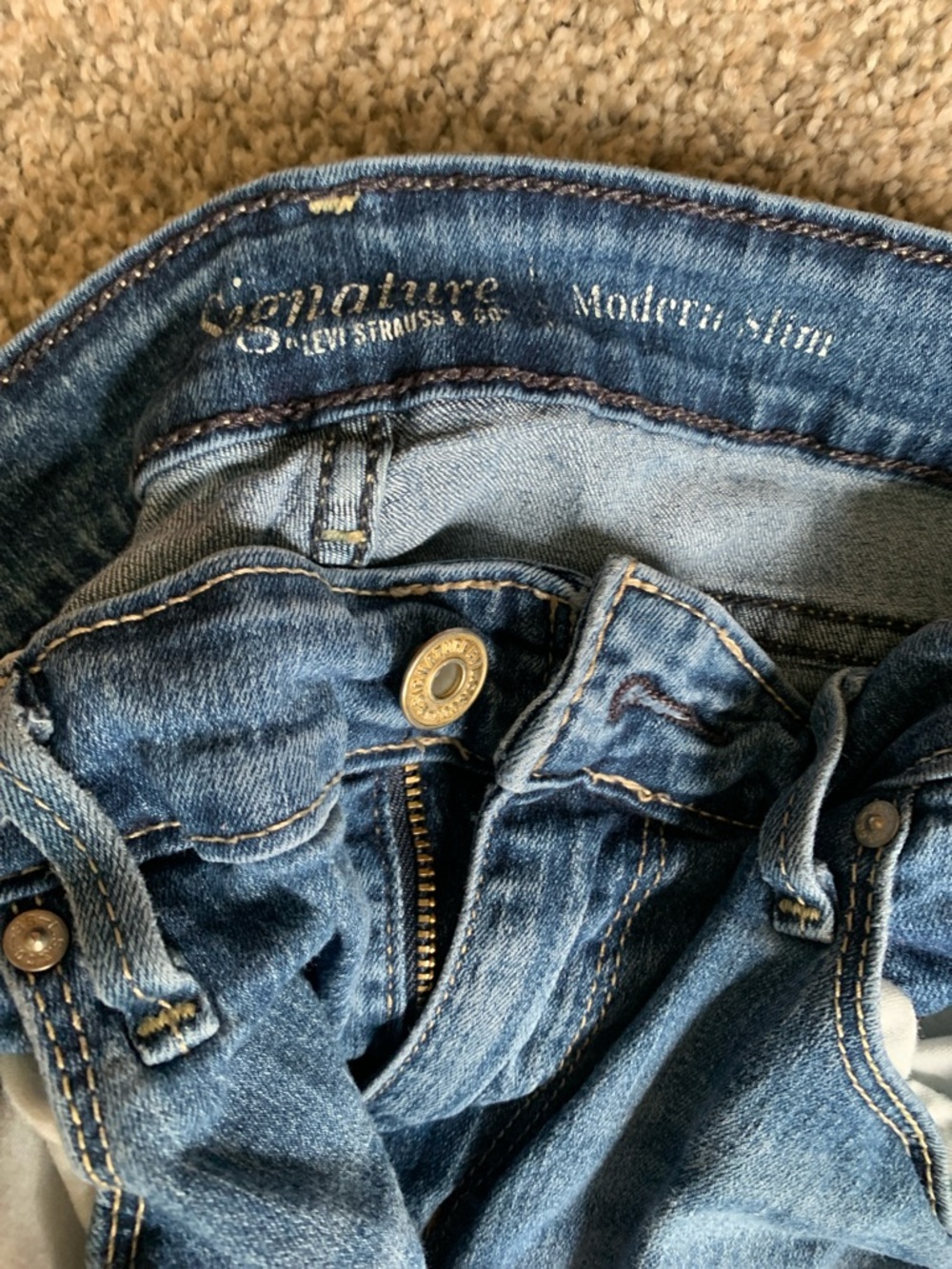 Women’s Boot Cut Jeans in Classic Blue Denim - Picture 2 of 4